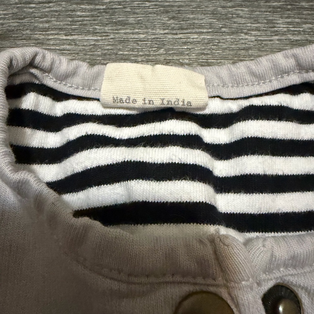 Turtledove London 1-2 years Gray Romper with Black and White Accents - Picture 7 of 8